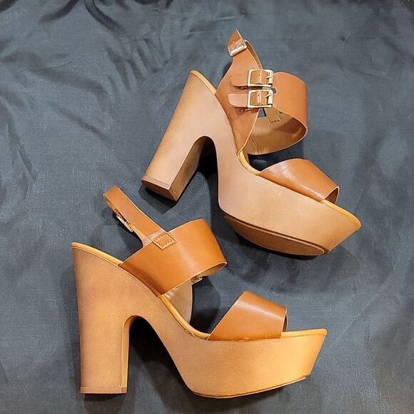 BRECKELLES PLASFORM OPEN TOE BLOCK HEEL SANDAL - Picture 10 of 14